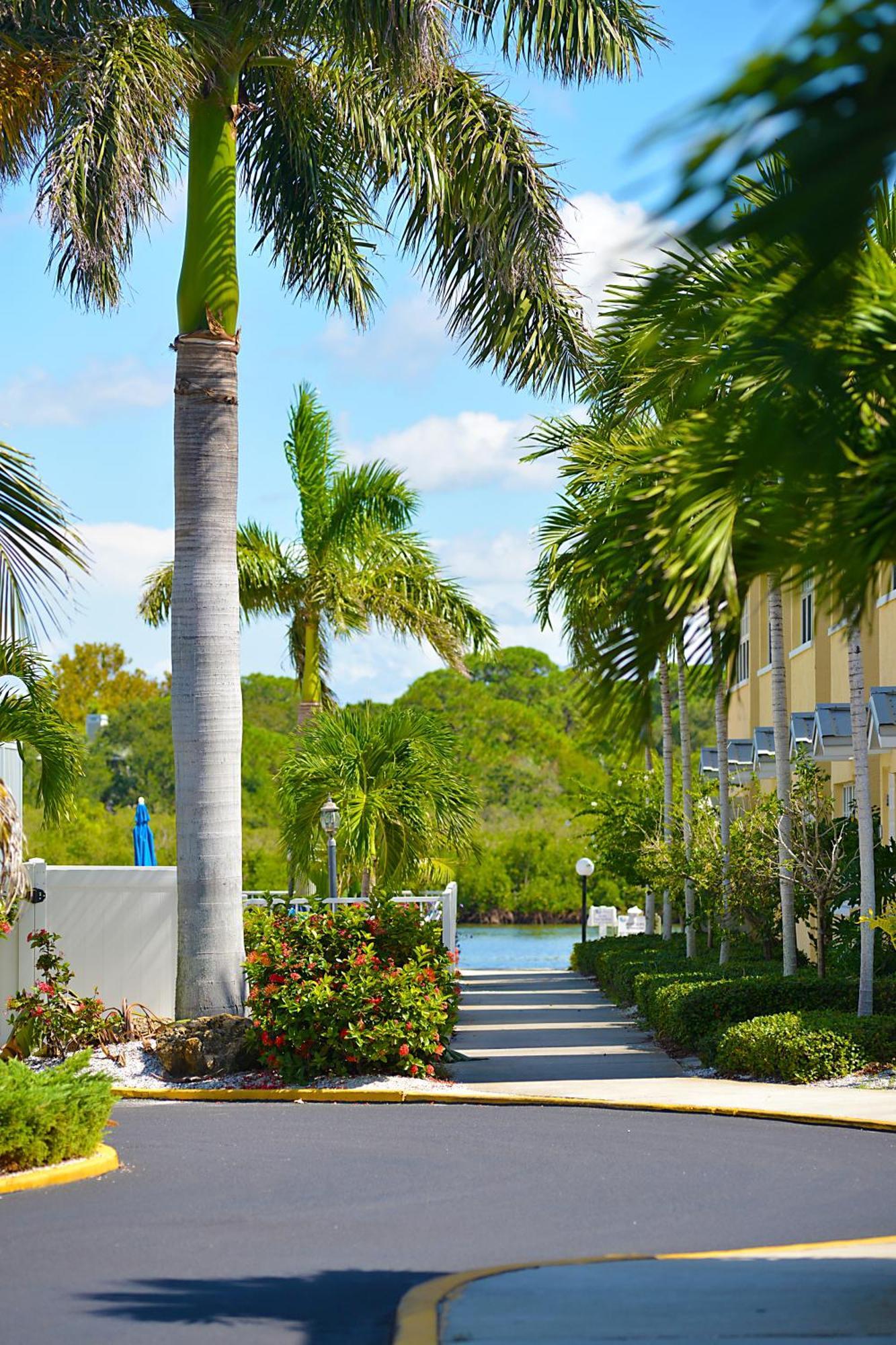 Barefoot Beach Resort Clearwater Beach Exterior foto